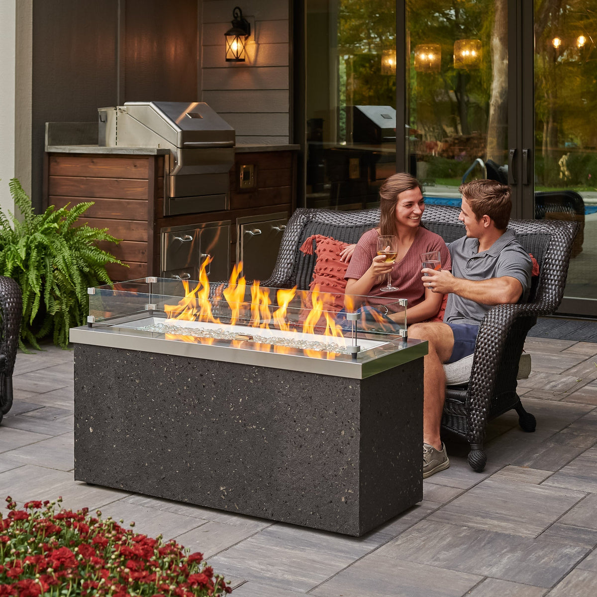 Outdoor GreatRoom Key Largo Linear Gas Fire Pit Table